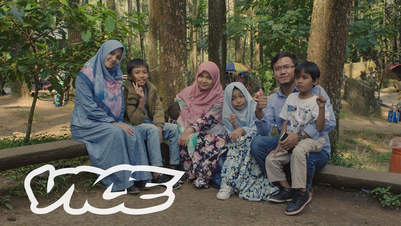 The Controversial Rise of Polygamy in Indonesia