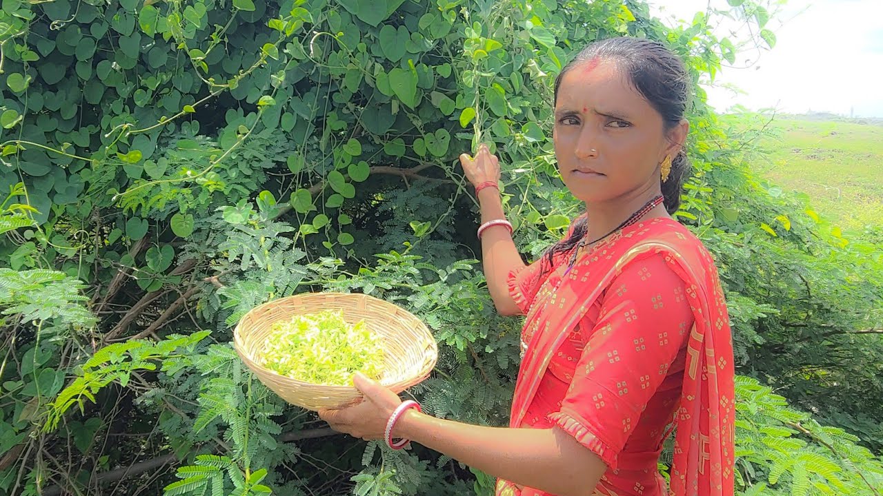 Vaseti ni bhaji.//muthiya // village cooking Vaseti ni bhaji // Village life recipe