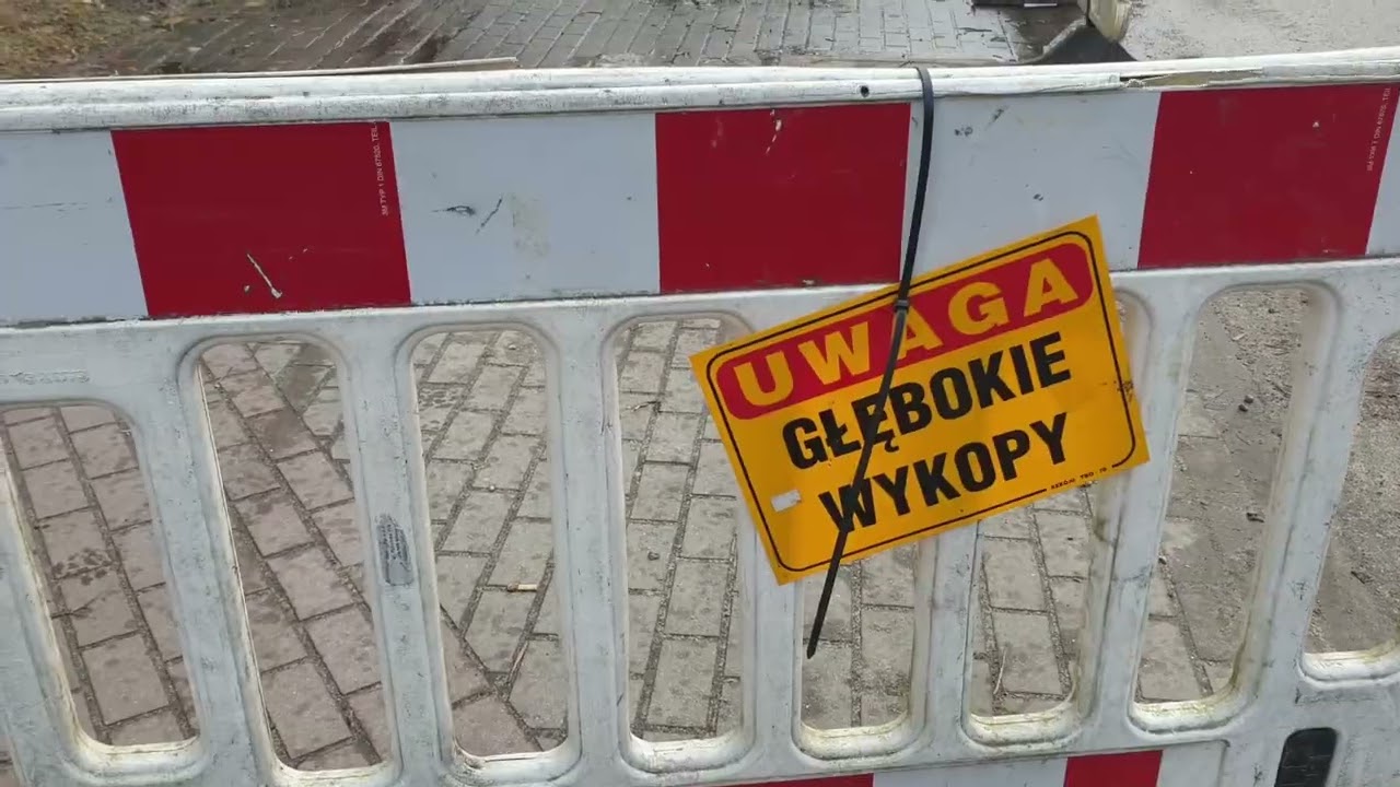 Groźna awaria wodociągów na ulicy Biernackiego.