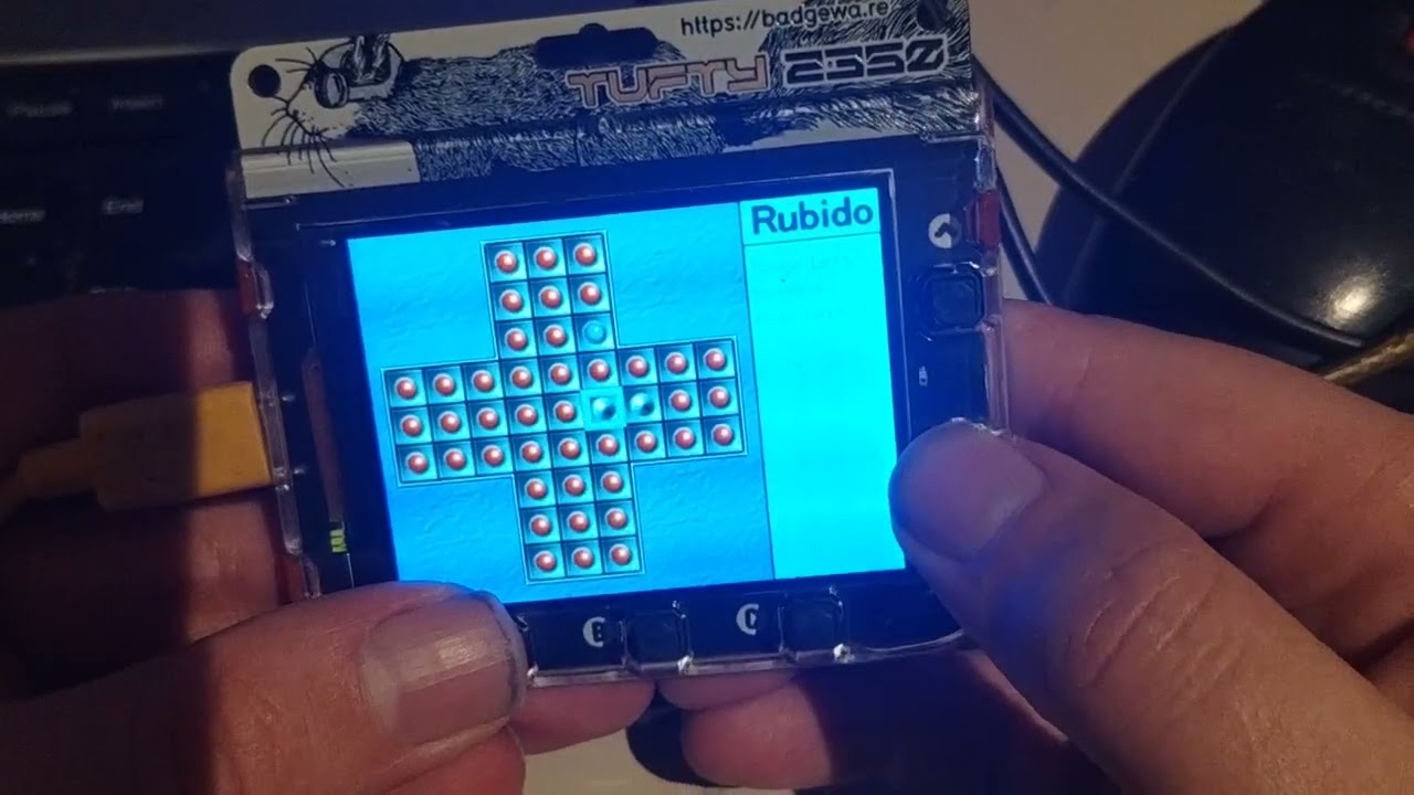 Rubido chinese checkers clone for Pimoroni Tufty2350 (made in c/cpp)