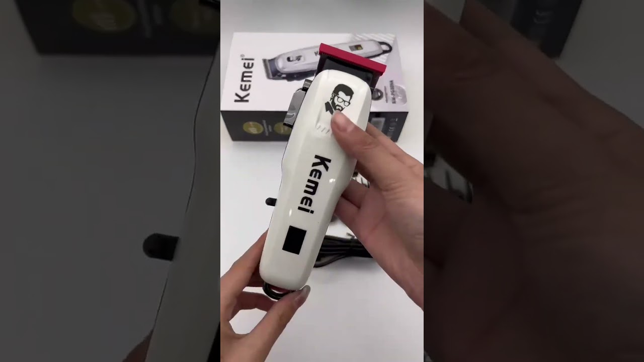 Tondeuse &agrave; cheveux &eacute;lectrique m&eacute;tallique professionnelle, rechargeable 120min KEMEI KM-PG809A