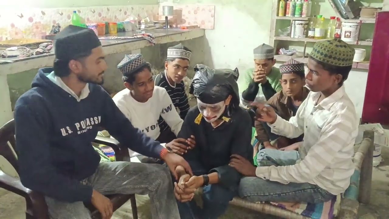 Ramzan mein Shaitan se karvayi ibadat.   😂😂😂      #shayrivideo #comedy #ytshorts #yt 