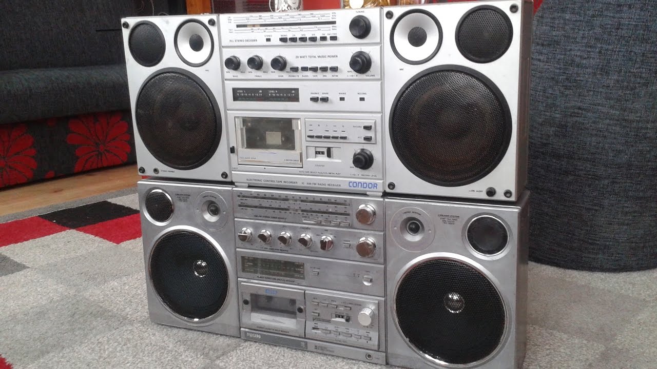 Unitra/Tesla Condor vs Philips d8614. INSPIRACJA CZY KOPIA?
