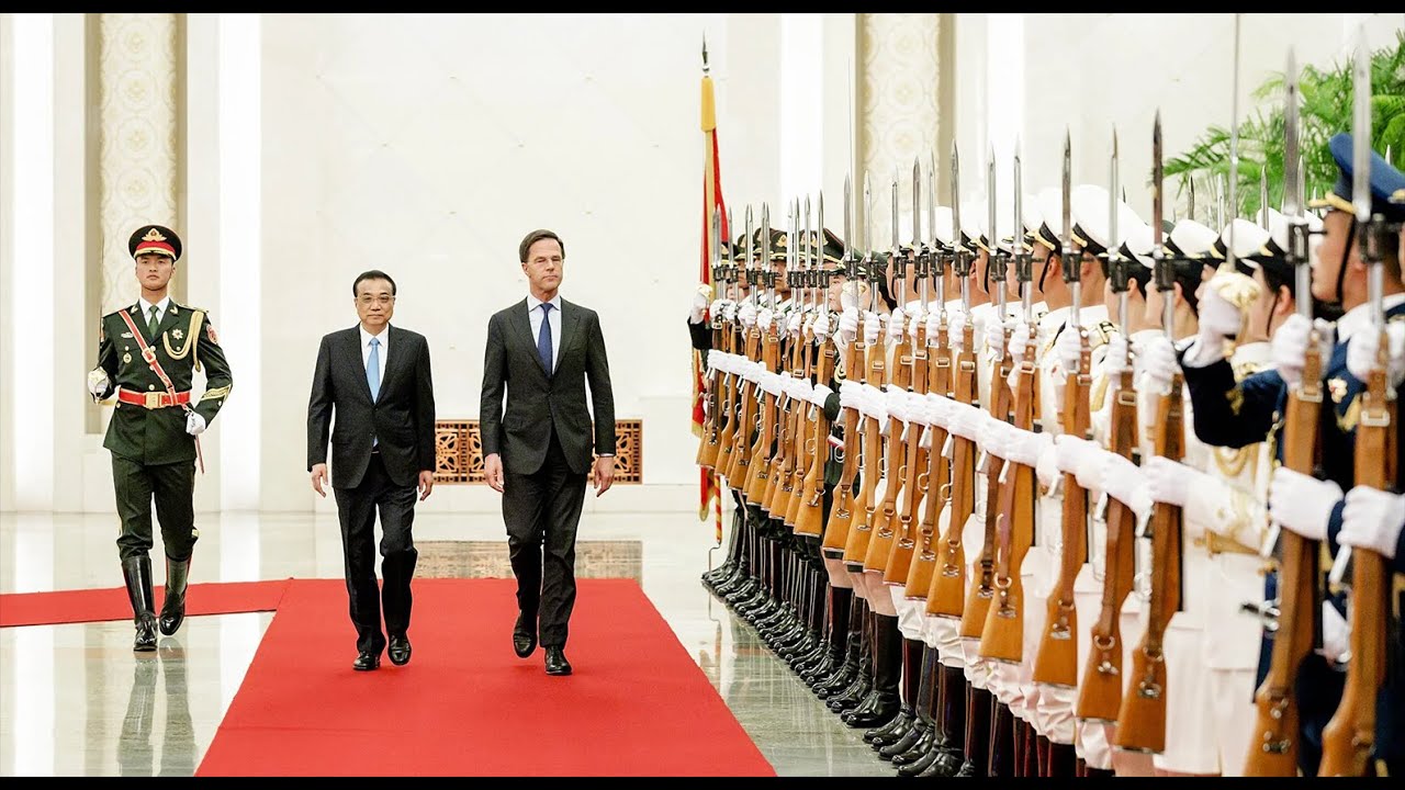 Chinese be&iuml;nvloeding: reden tot zorgen of paniekzaaierij?
