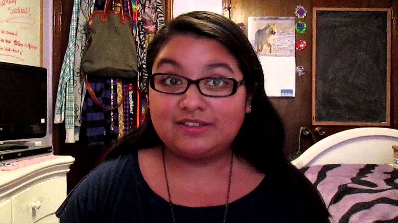 Review on Hello Kitty Charmmy Kohl Eyeliner Kit!