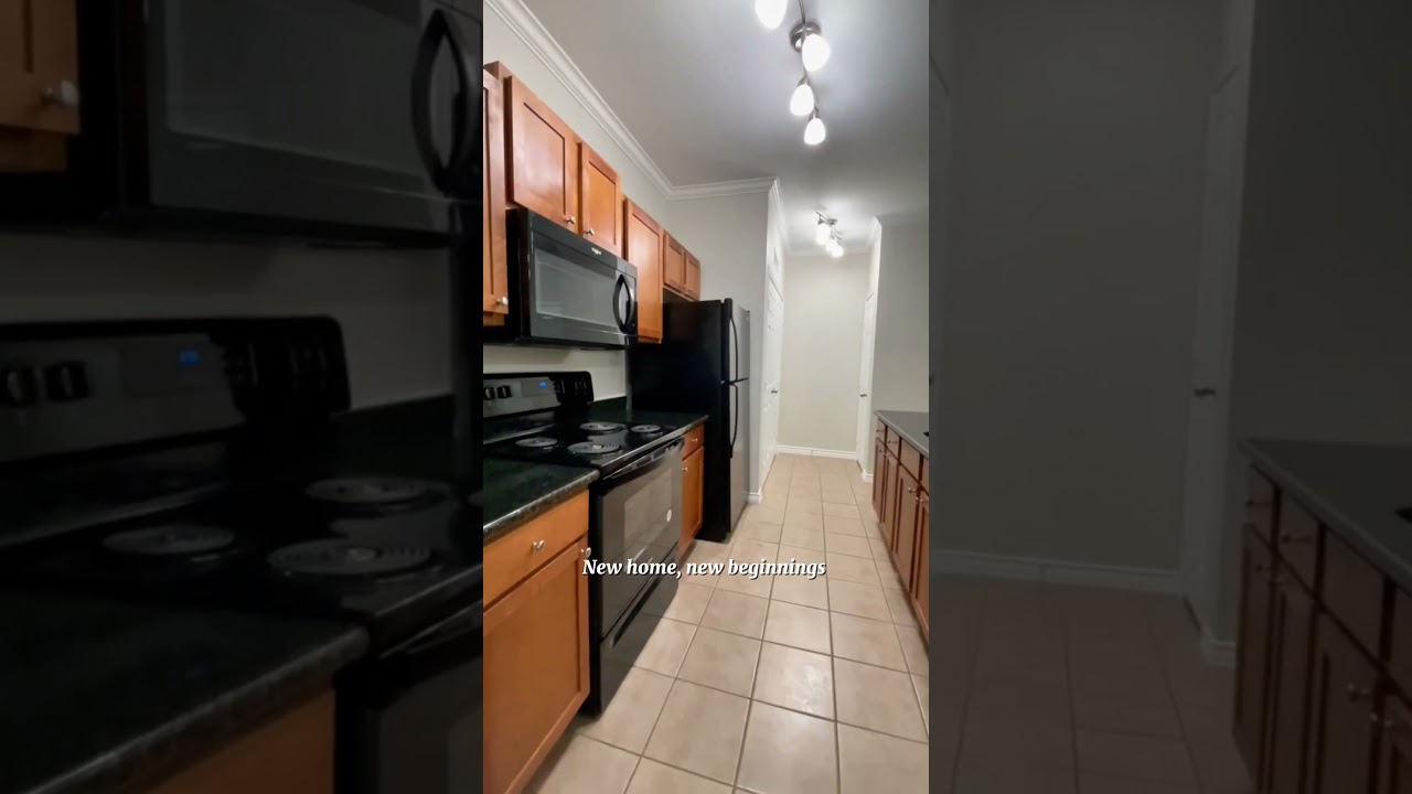 ✨ Live the luxury lifestyle at Laguna Vista Apartments in Farmers Branch, TX! #dfwapartments #texas