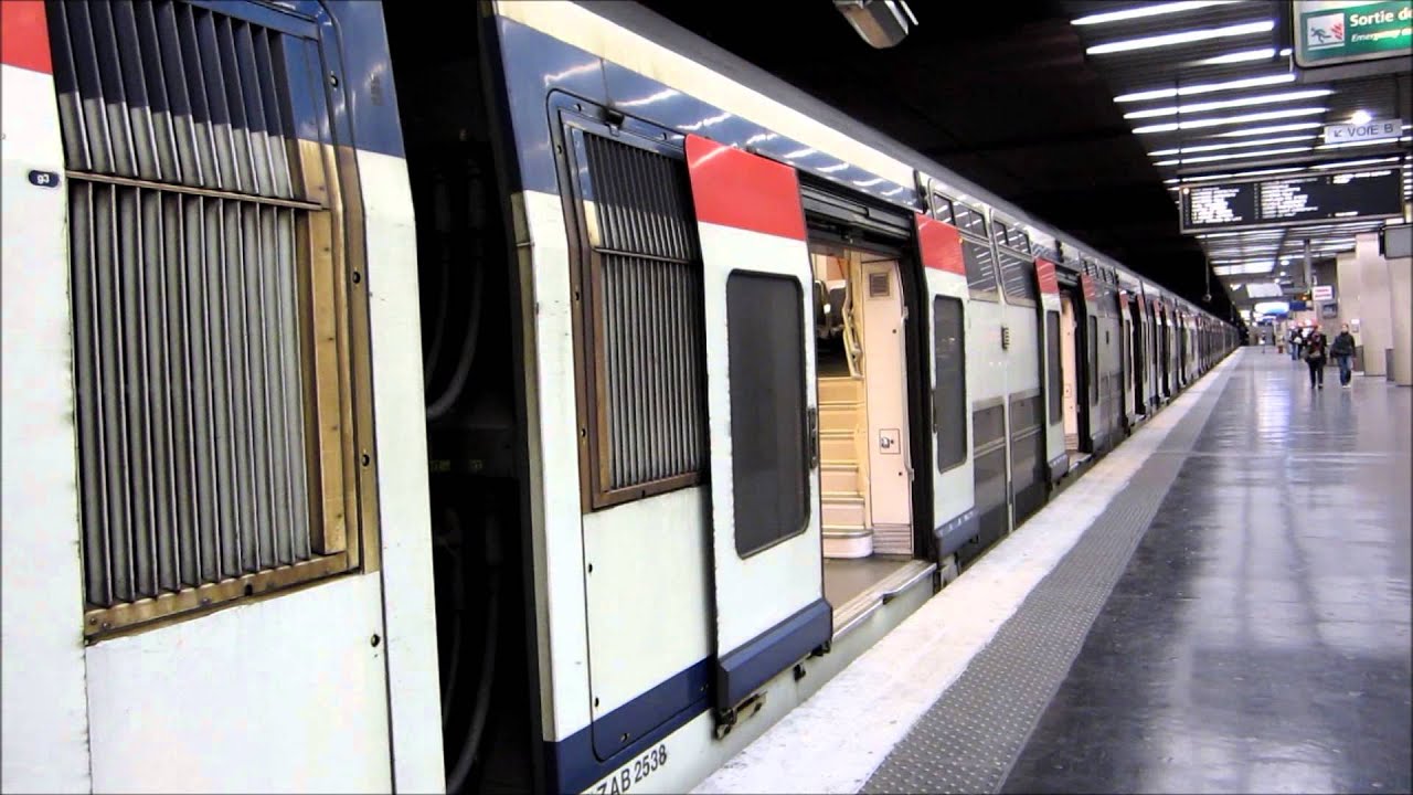 [Paris] MI2N RER A BYNA - La Défense (Terminus Voie B)
