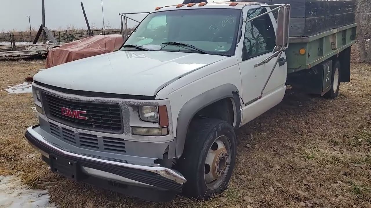 Abandoned 3500HD 7.4L 454 1998 Dump Truck Will It Run?   Purchased sight unseen OMG!!