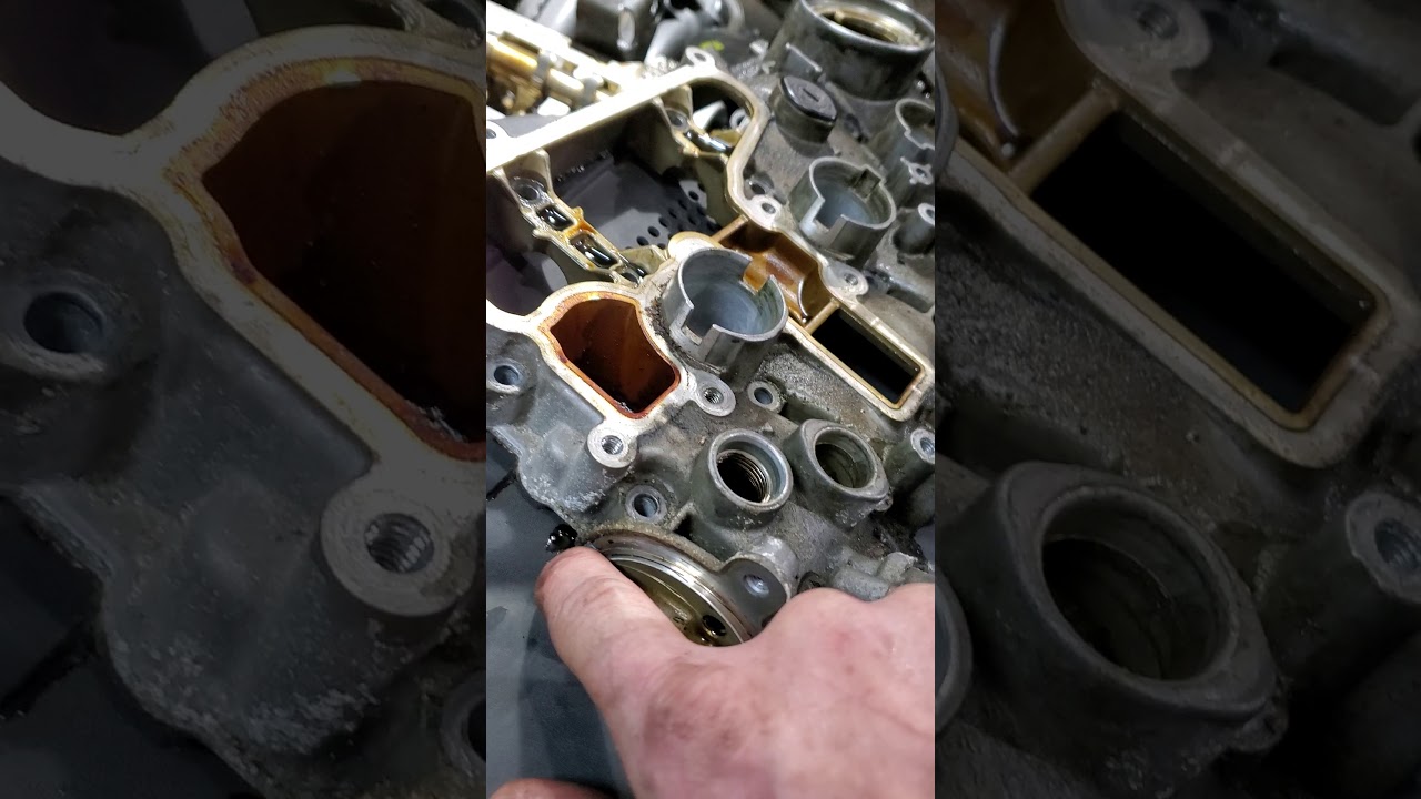 2011 Q5 2.0 audi TFSI  valve cover removal.