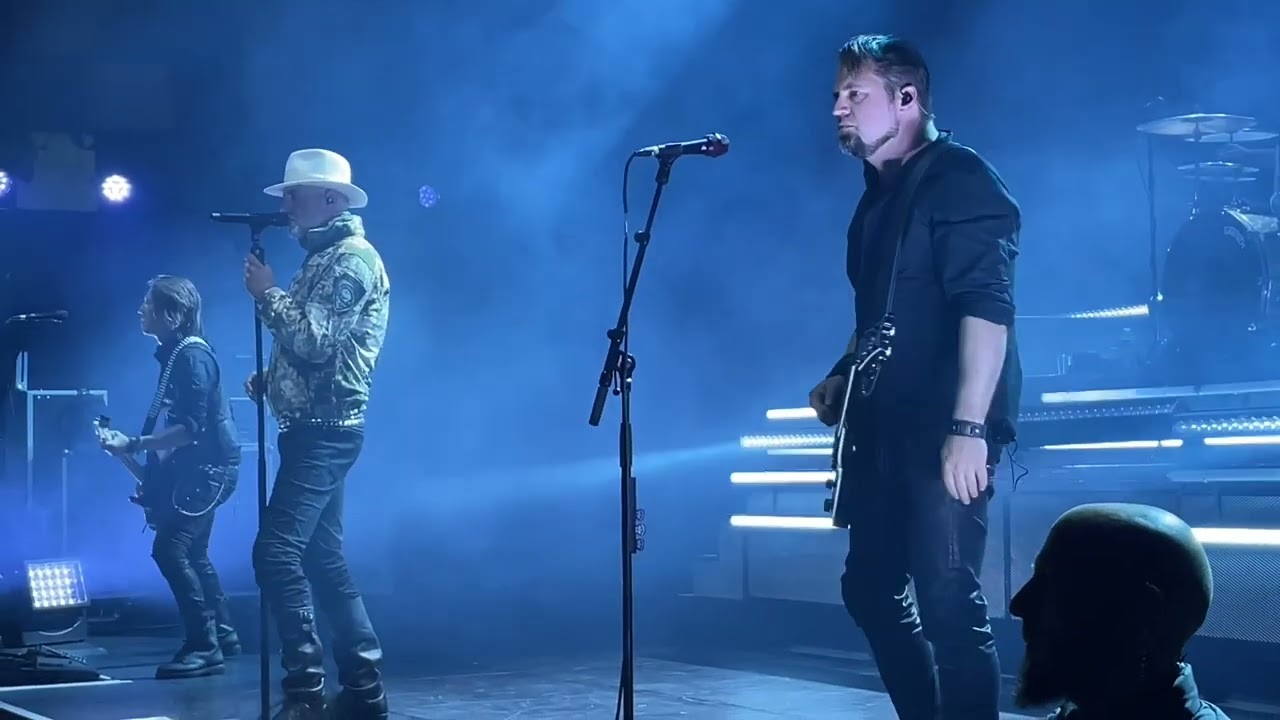 Eisbrecher Heldmaschine live Rennes