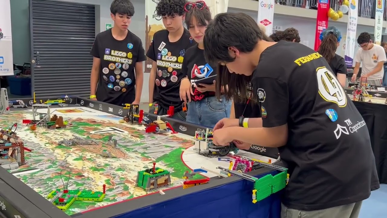 Lanzamiento final nacional FLL 2025  Lego Brothers