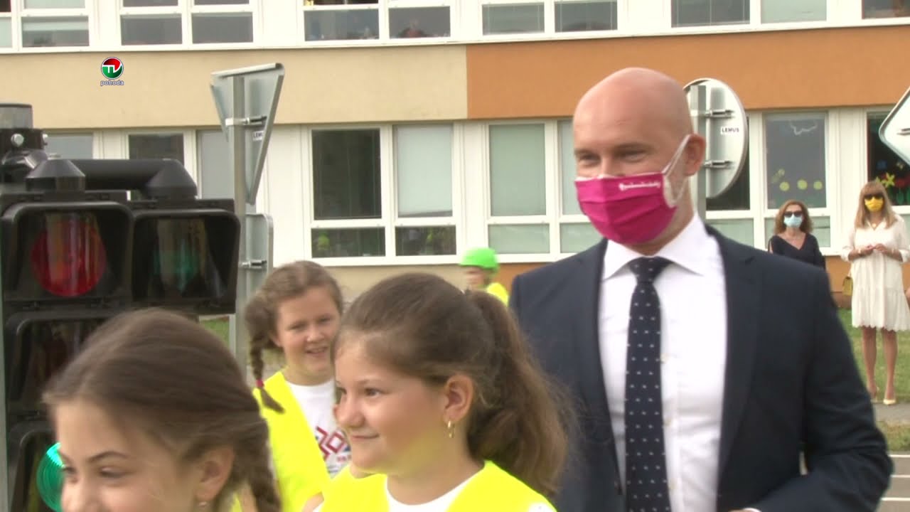 MINISTER ŠKOLSTVA NAVŠTÍVIL ZŠ TEMATÍNSKA