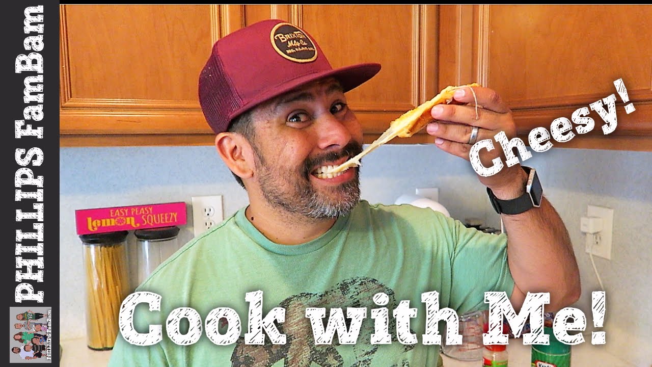 COOK WITH ME | EASY CHEESY GARLIC BREAD on CRUNCHY FRENCH ROLLS | PHILLIPS FamBam Cook with Me