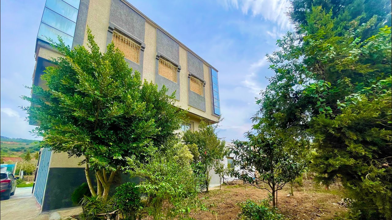 دار وغرسة فنة ثلاث واجهات مليئة بالاشجار المثمرة مساحة 4000متر0703640826ملوسة طنجة