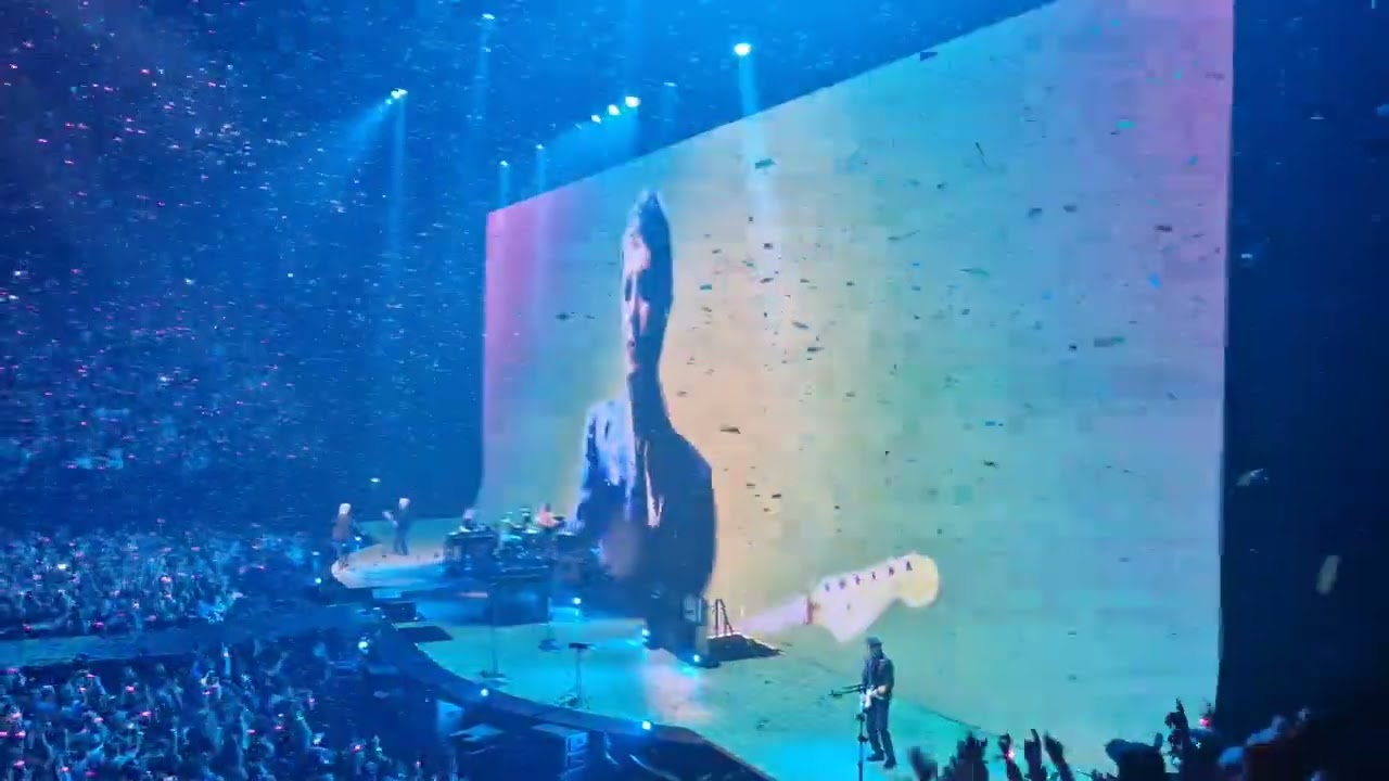 INDOCHINE  Lyon Ldlc arena 11 octobre 2025  - L'amour fou