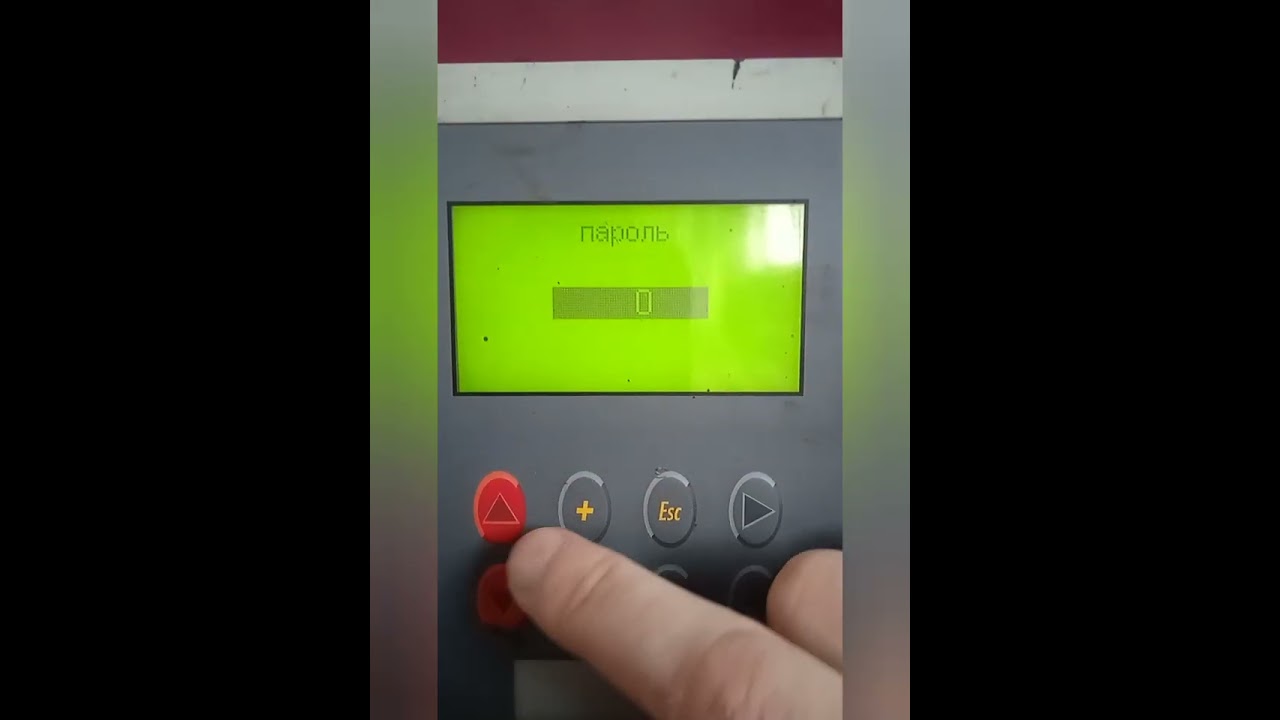 Видео настроек двухкомпонентного экструдера Lisec TAL-60PS-N.