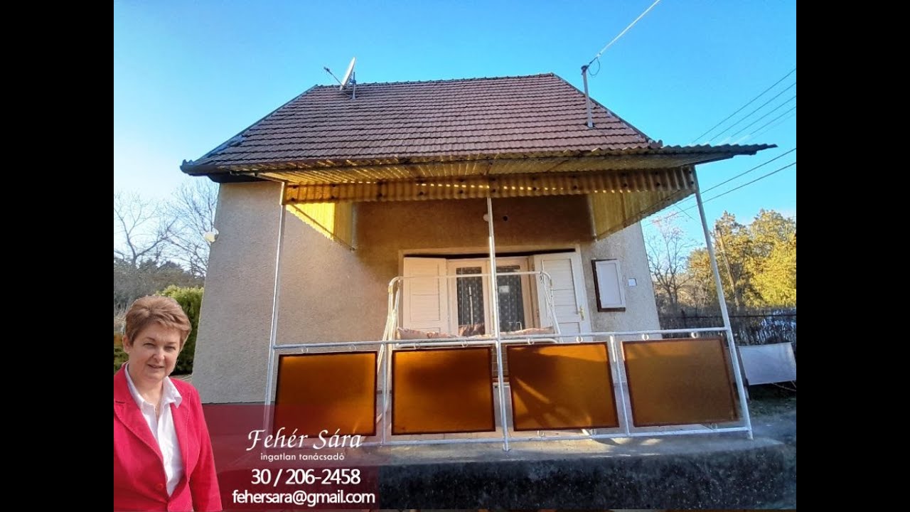 Lakitelek-Tőserdőben tégla nyaraló eladó.