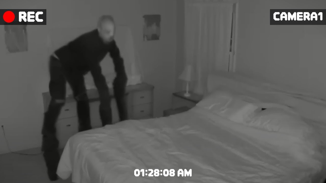 실제 카메라 촬영 된 수상한 생명체..?