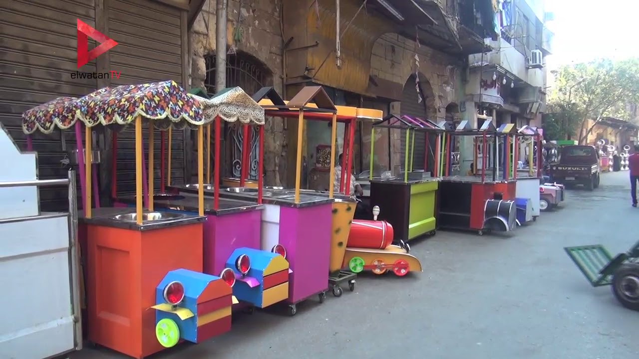 على شكل هامر وقطار  أحدث صيحات ورش تصنيع عربات الشارع