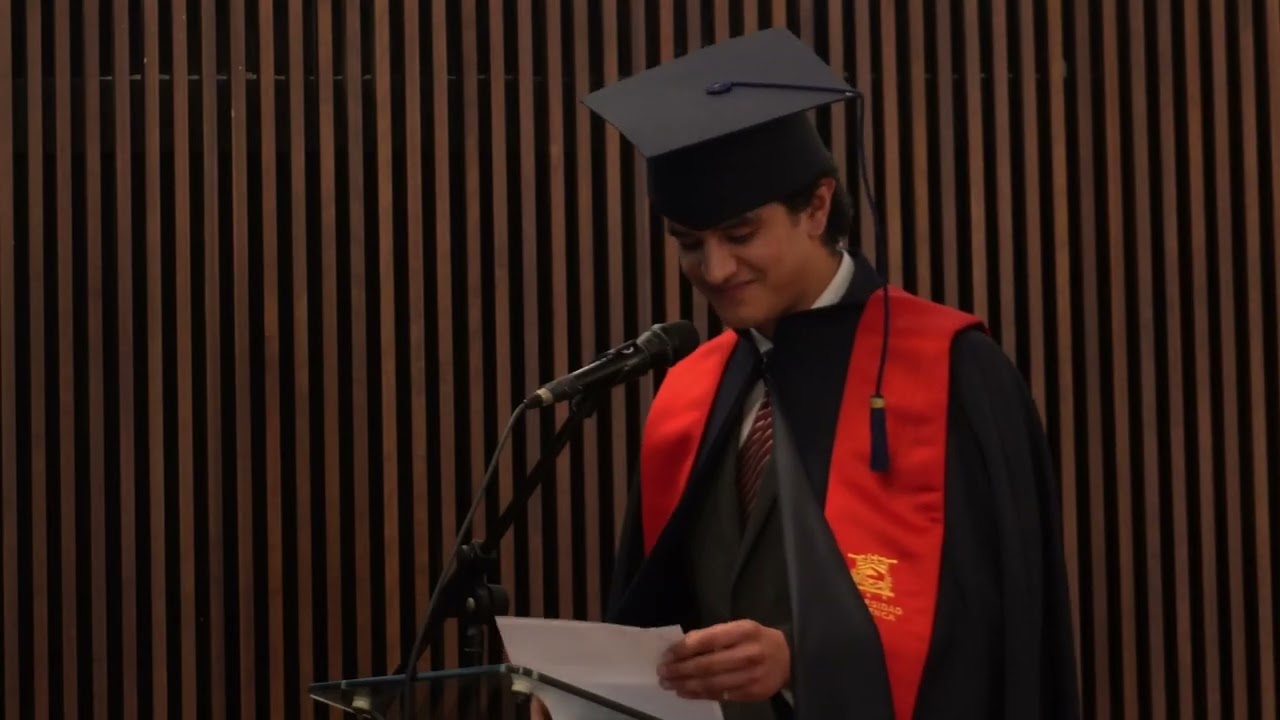 Discurso del mejor graduado - Programa Honores Vanguardia de la Universidad de Cuenca