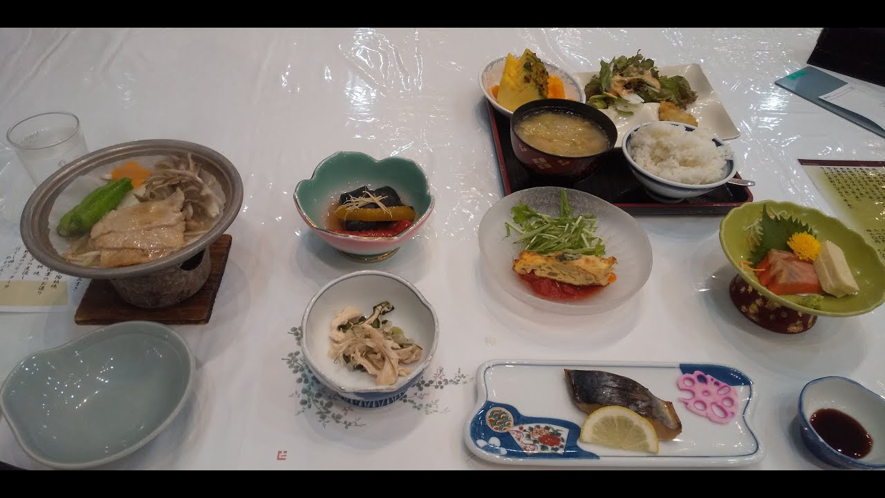 【小鹿野町】国民宿舎両神荘 本館2階室内 National dormitory Ryokamisou Room