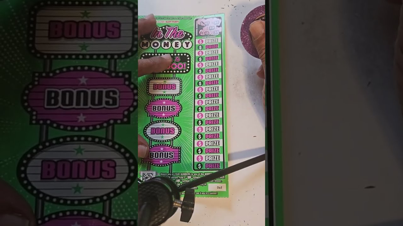 scratching Indiana tickets from #@SabrineCooper come join me 1 Pm CST. #liveStream, #Scratchers