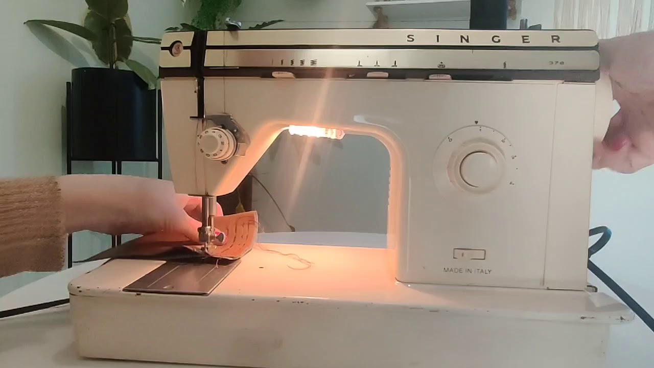 Vintage Singer 378 Electric Sewing Machine