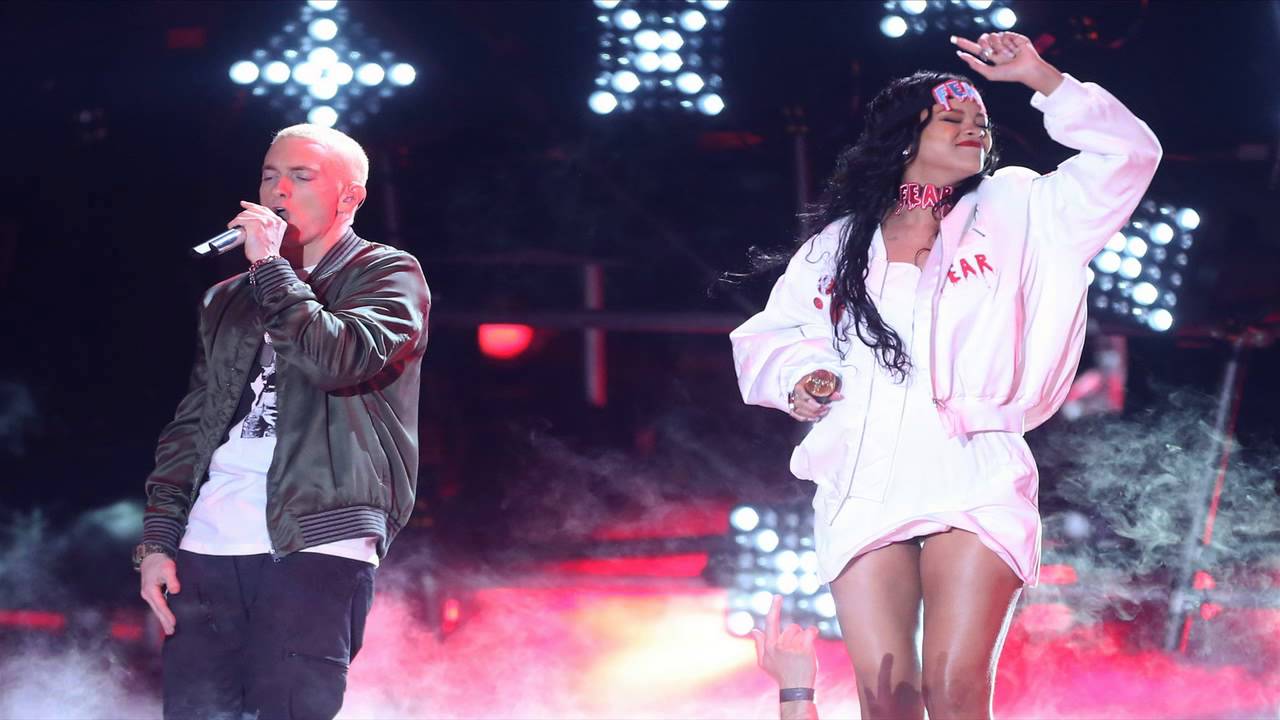 The Monster  -  Eminem, Rihanna