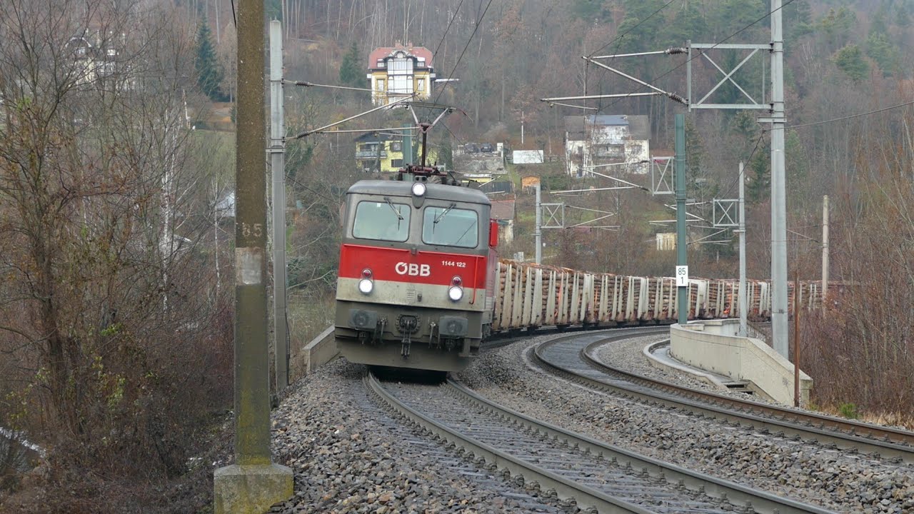 Bahnverkehr auf der Semmeringbahn am 19.12.2020