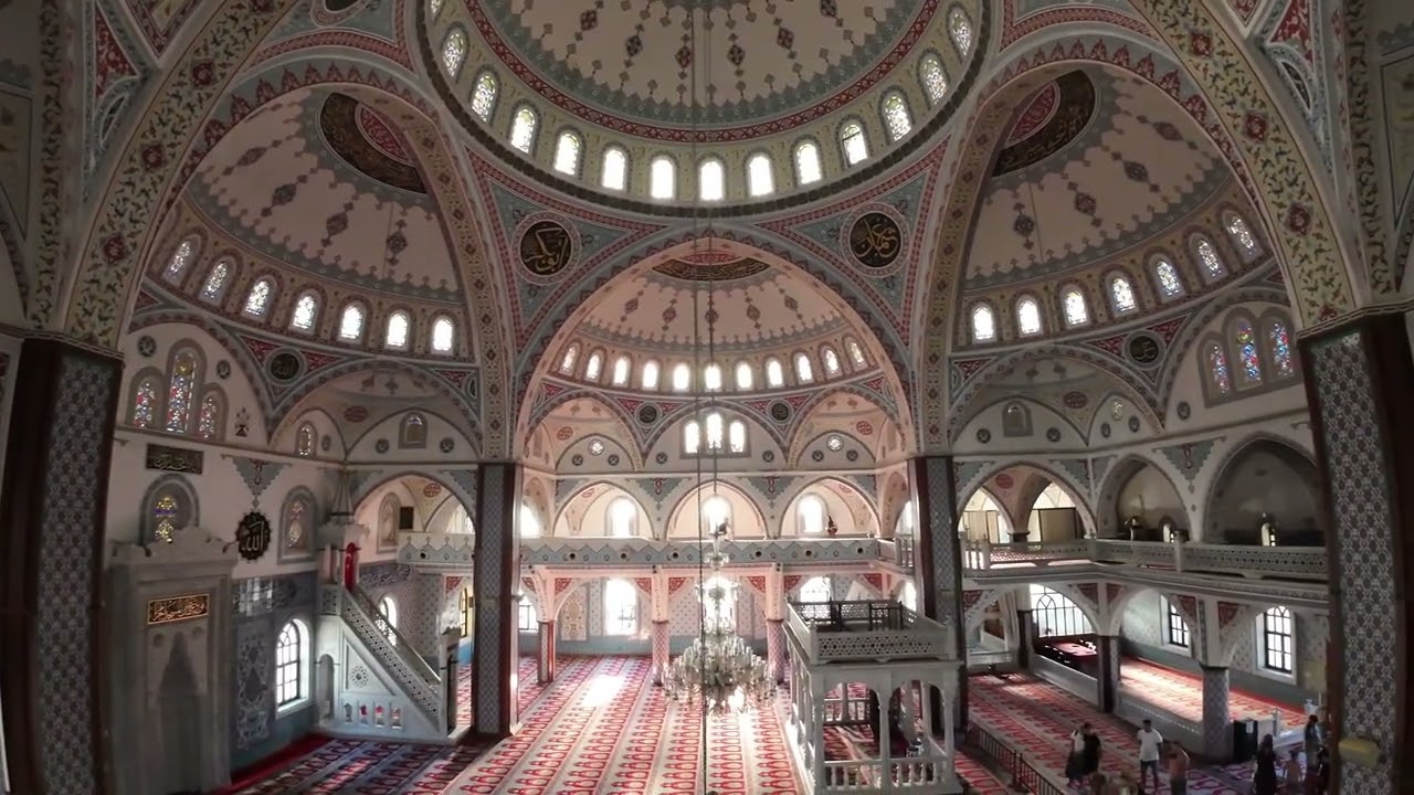 Fascynujący i piękny meczet w Manavgat posiada cztery minarety. Turcja 🇹🇷 Mosque Manavgat Turkiye
