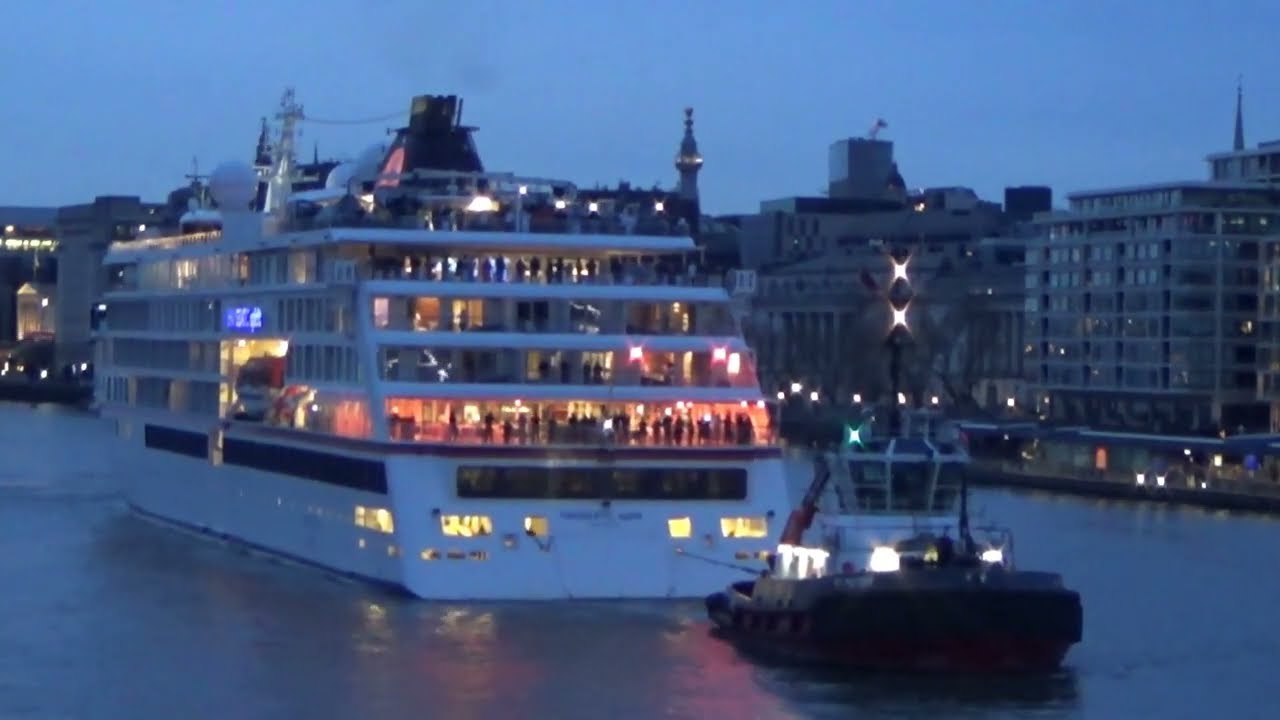 HANSEATIC SPIRIT cruise ship departs from LONDON