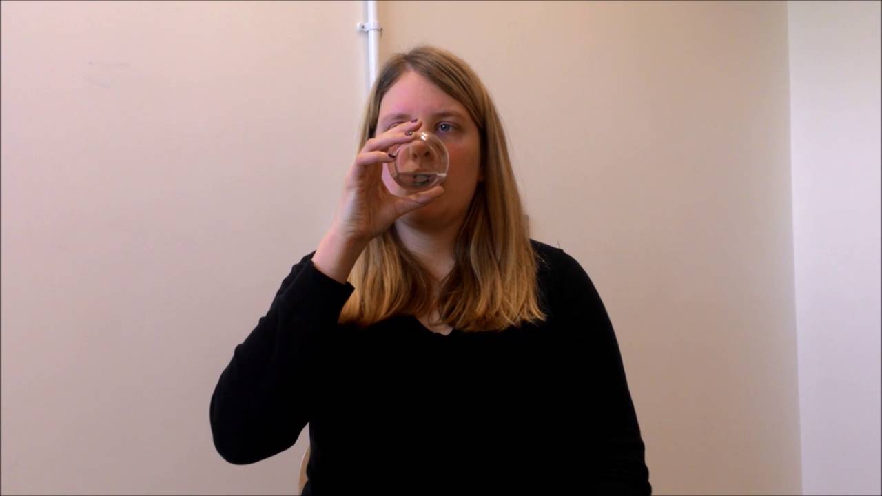 How to carry out the head tilt posture