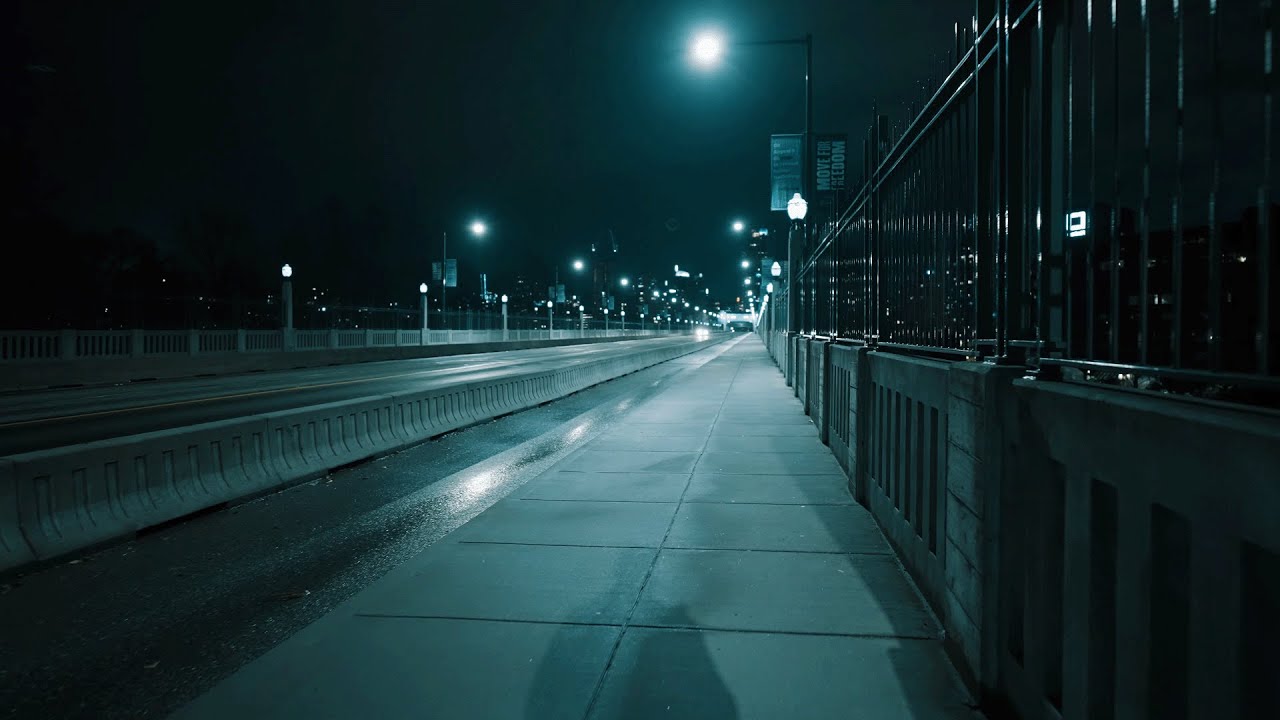 【4K】Chill Night Walk over Burrard Bridge in Vancouver, HDR, ASMR