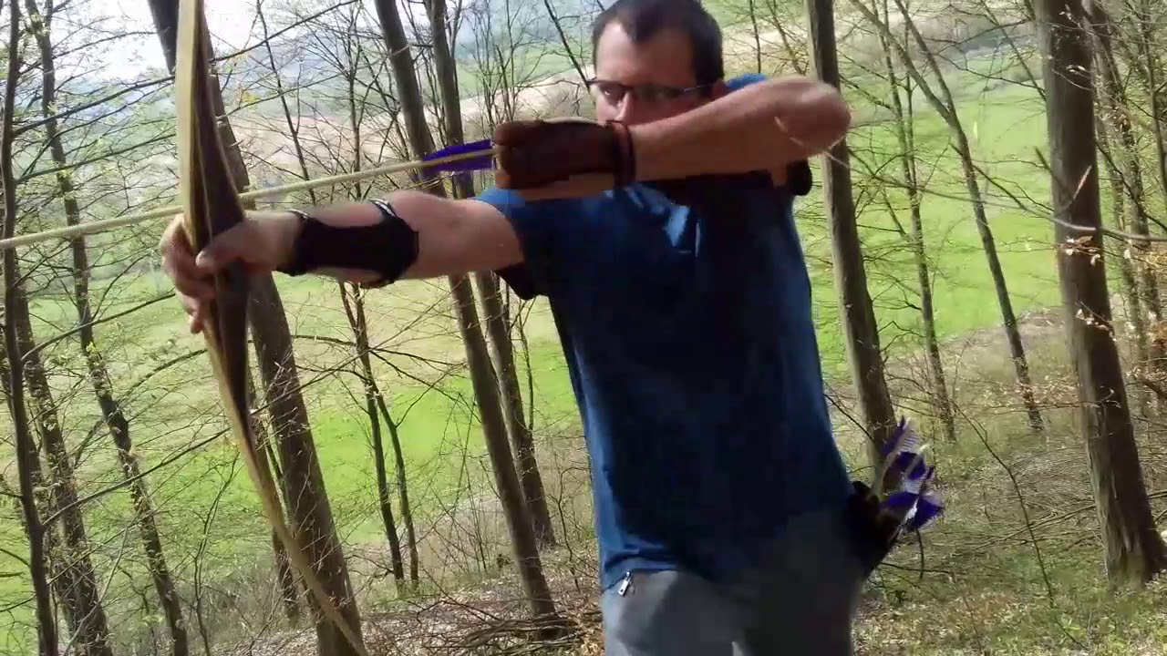 Lukostreľba v lese - Archery forest journey with Longbow Bearpaw BlackFoot 66