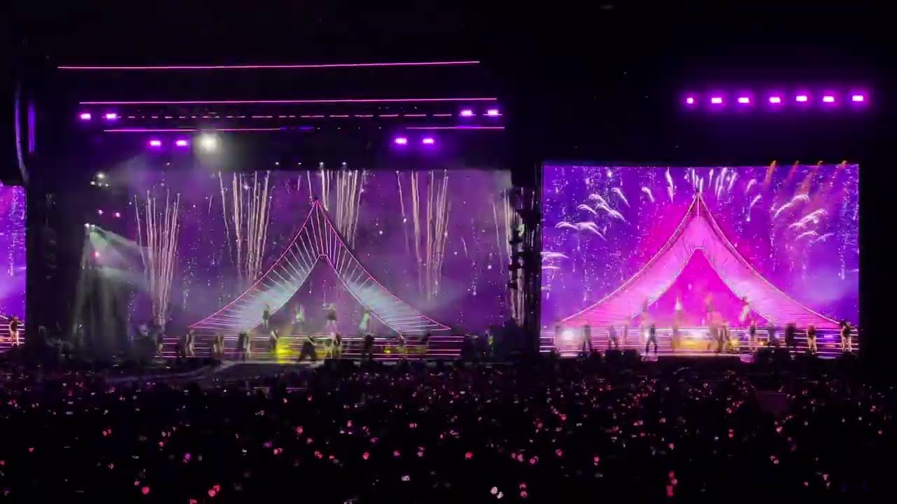 FOREVER YOUNG - BLACKPINK Born Pink Encore at MetLife Stadium, NJ!!! DAY 2!!!