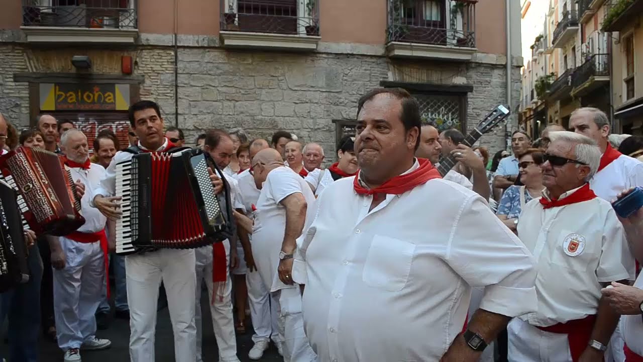 FERNANDO MURO. LAIA ESPARZA. JOTAS EN PAMPLONA