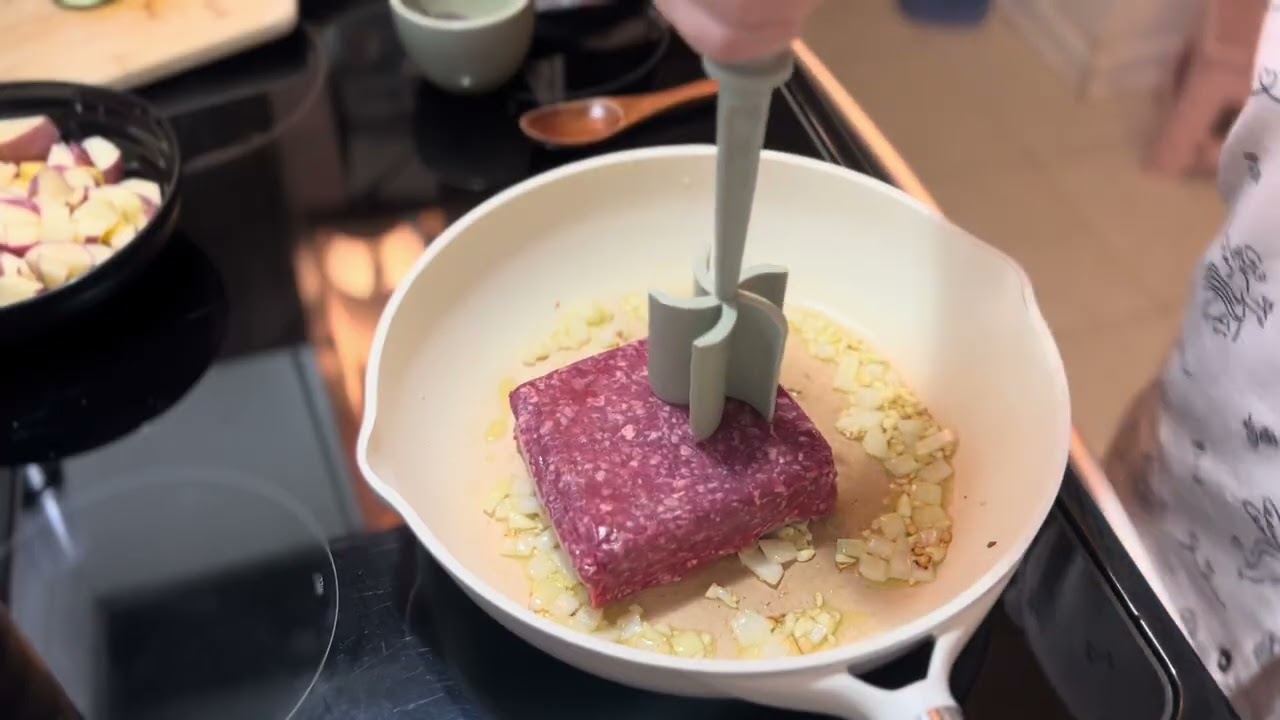 Cooking picadillo | Cozy cooking | ASMR vlog 