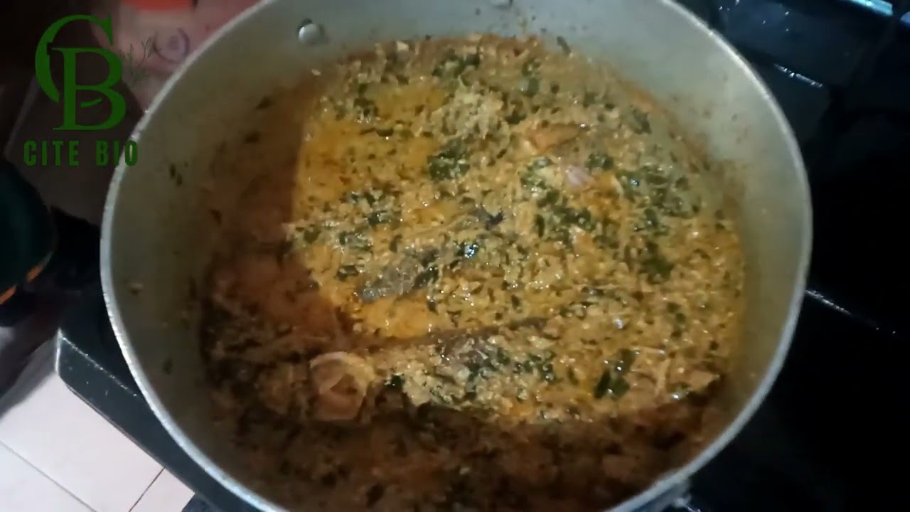 Voici comment préparer la sauce de goussi aux feuilles séchées de moringa bio