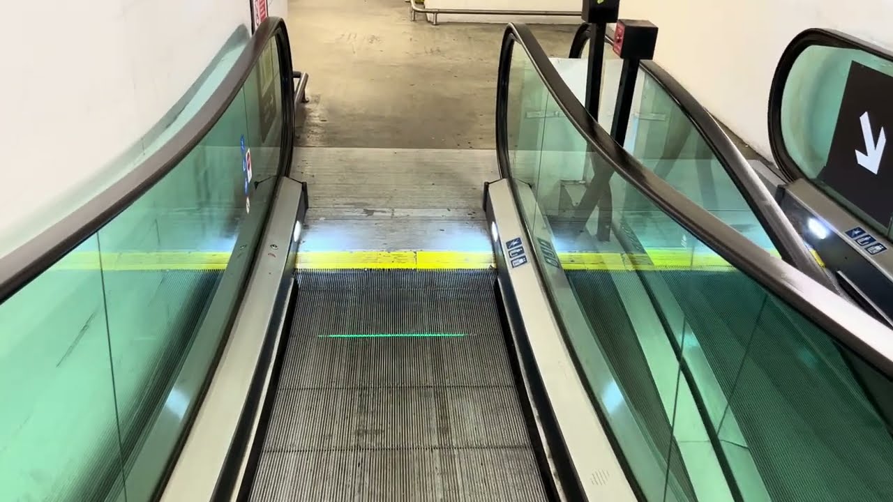 Wallington, England. 4x Travelator ride at Sainsburys Supermarket Car park (1998 O&K with light mod)