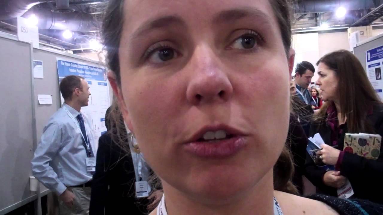 Two Vitamin D Analogues Show Similar Efficacy for SHPT