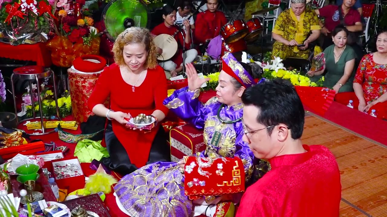 16  Long Vân Khánh Tiệc Hoàng Bảy....Ảnh Bóng Dương Đồng...Khai Hội Sáp Nhập...