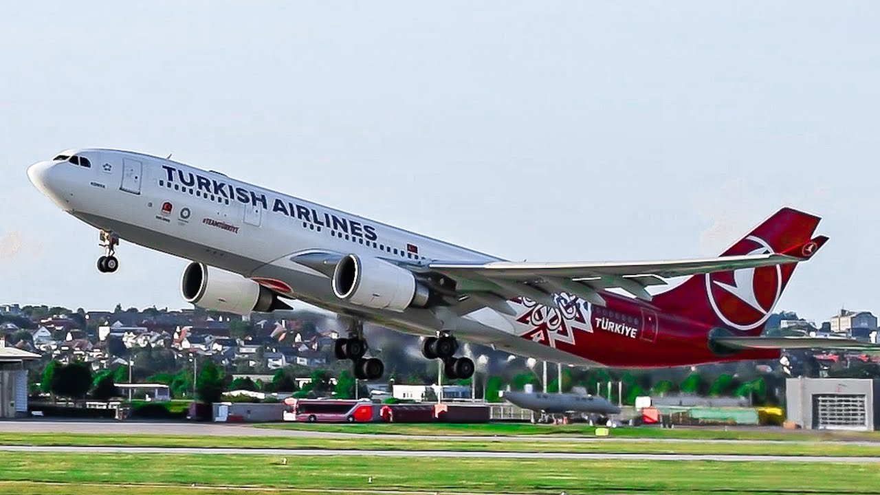 Turkish Airlines A330 Landing and Takeoff at Stuttgart Airport - Team Türkiye Livery🇹🇷✈️