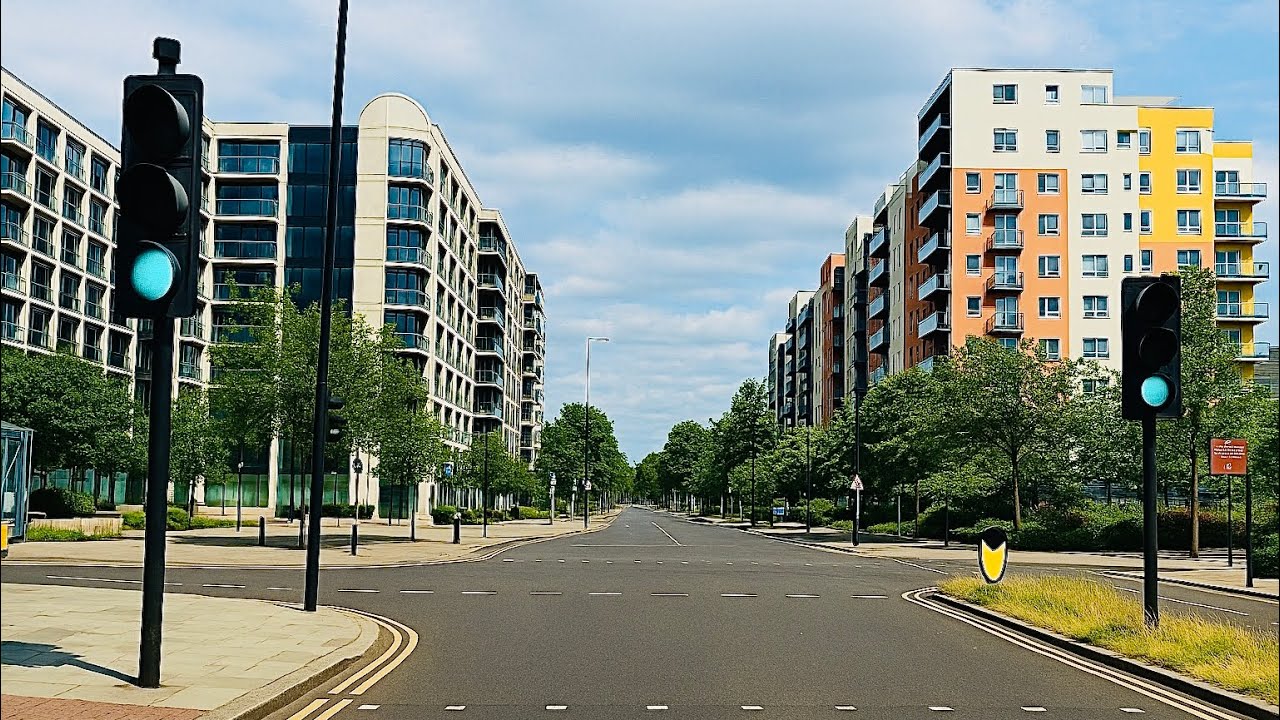 Real London View 4K | Driving to Greenwich o2 Arena from Centre Thamesmead | Tuesday Afternoon 2025