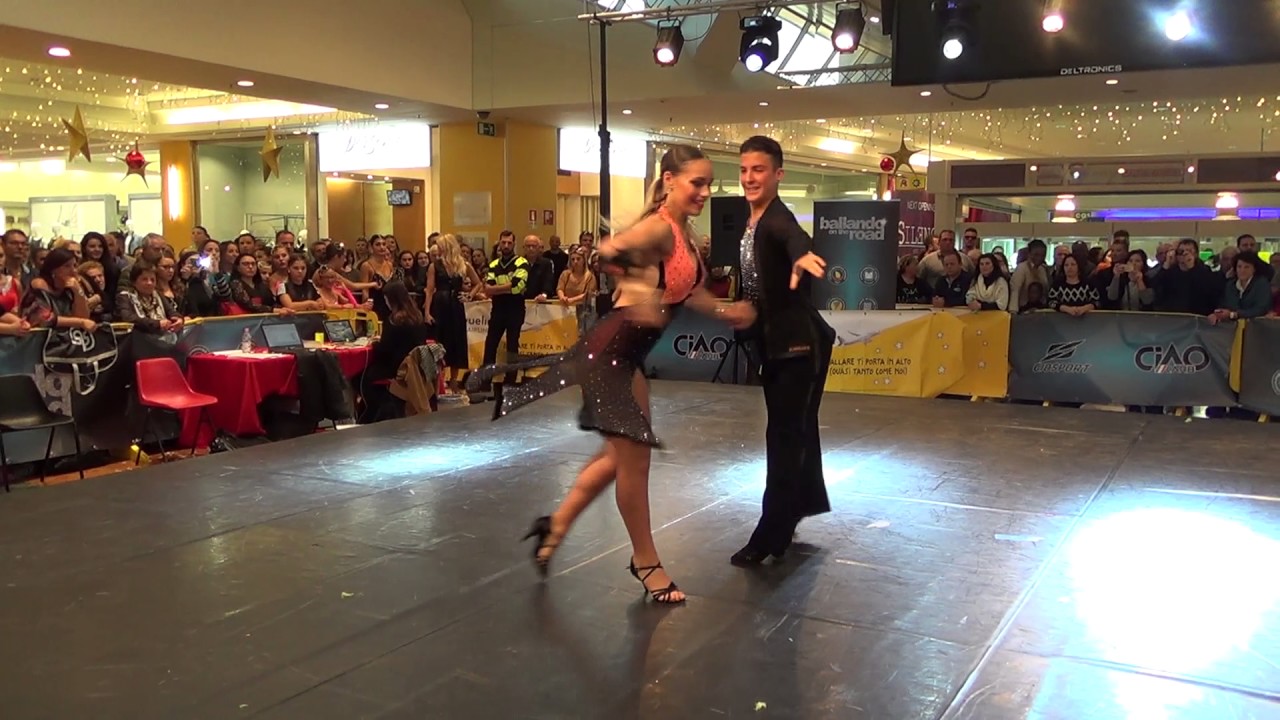 BOTR 16 ALESSANDRO GUGLIETTA E ALESSIA PECCHIA DANZE LATINE AUCHAN GIUGLIANO