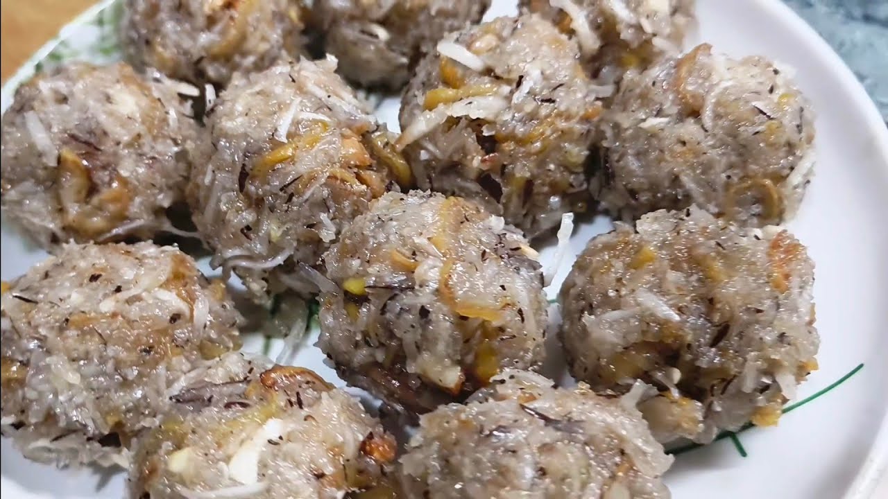 Nariyal aur chhuare k laddu #nazhometastycooking #shortsfeed #trending #easyrecipe #viralvideo 
