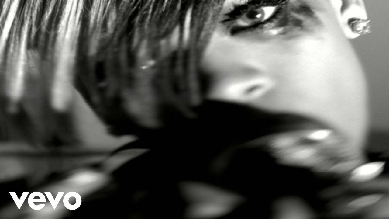 Rihanna - ROCKSTAR 101 (Director's Cut) ft. Slash