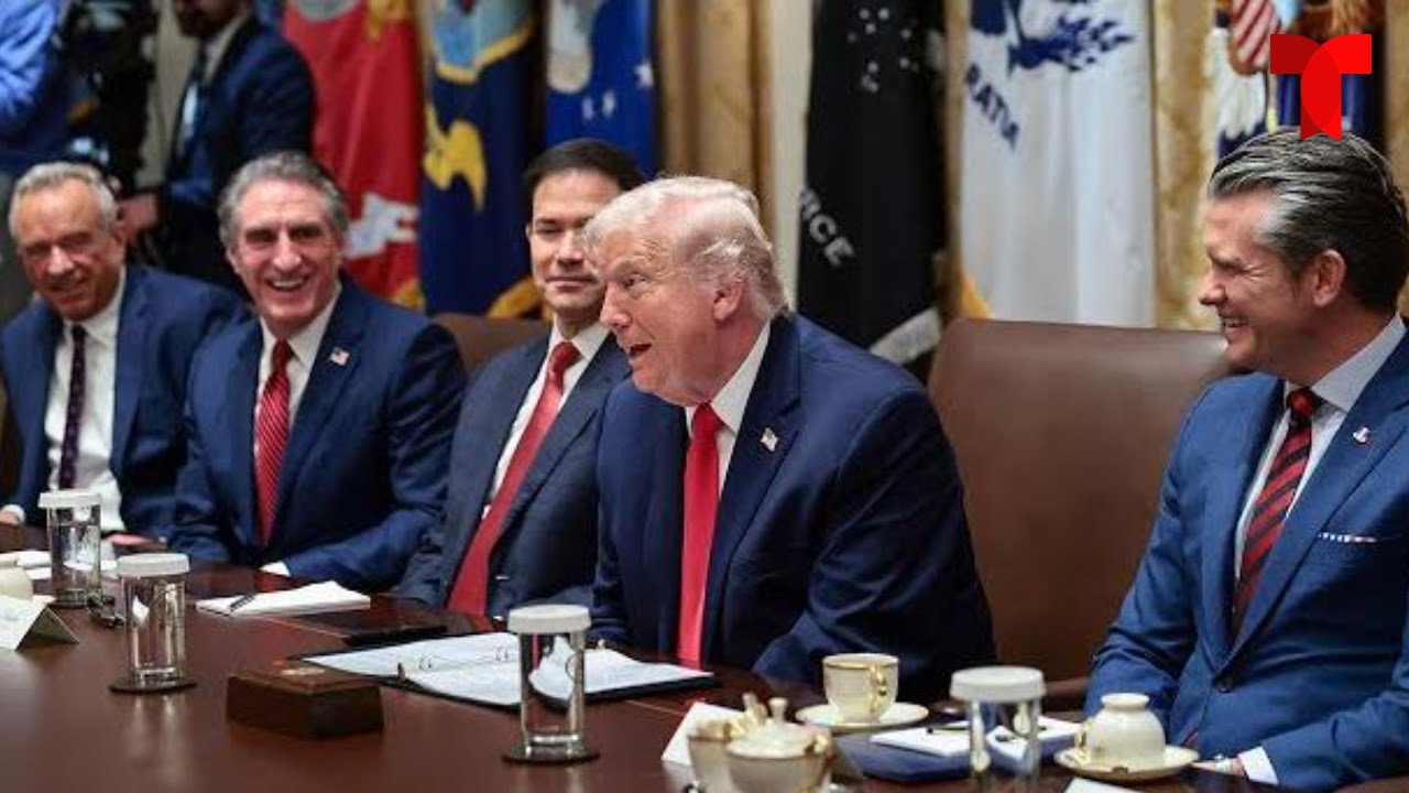 President Trump hosts Cabinet meeting at the White House | Telemundo English