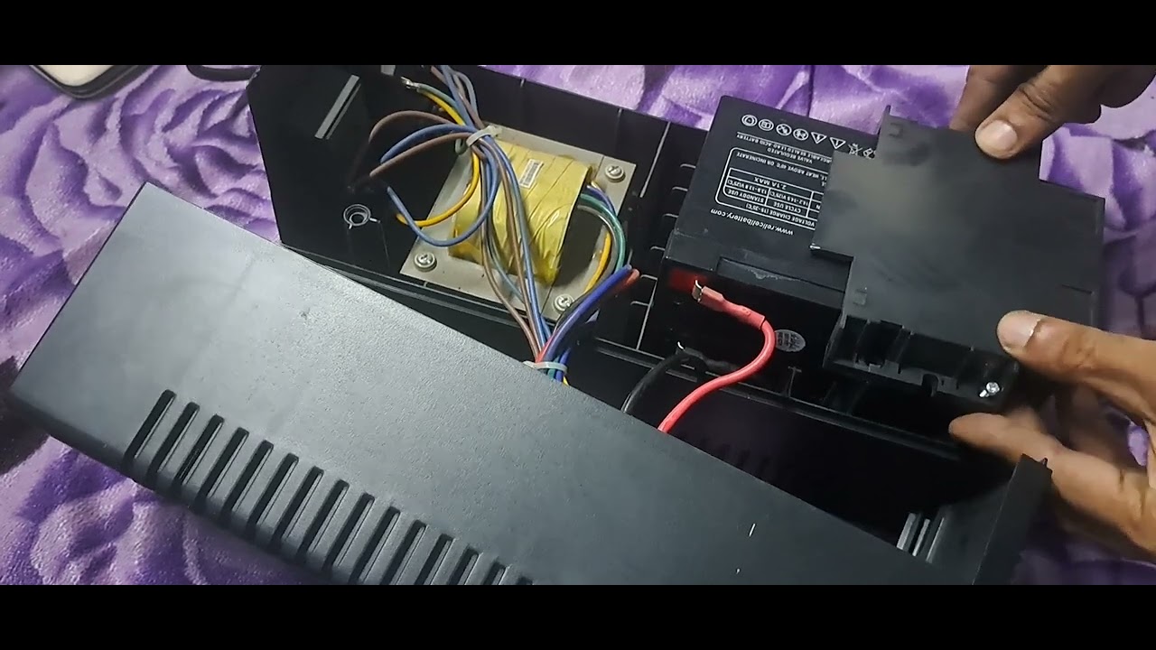 FINGERS Fast Recharge FR-10974S   UPS Opening for Battery Changing