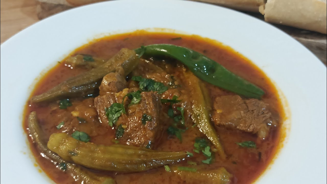 مرقة قناوية بالبقري ( بامية  )  ( ملوخية مغربية)  ساهلة وبنينة   sauce gombo a la tunisienne  #vlog