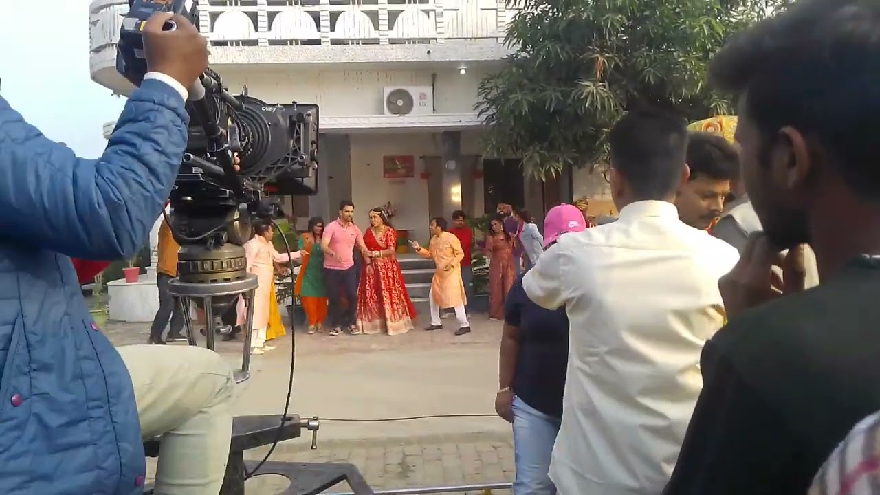 #video Bhojpuri film shooting ho raha hai bhai#viral #keşfet #video case Mishra